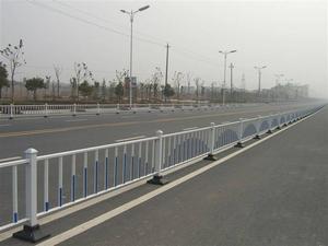 道路隔离护栏6