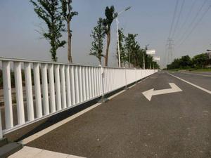 道路隔离护栏7