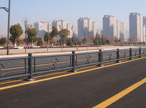 道路隔离护栏1